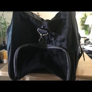 Thirty-One Pro Duffle bag